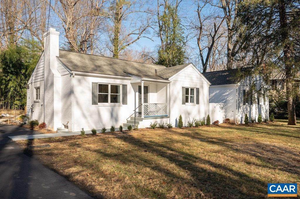Single Family Homes pour l Vente à 1311 WELLFORD Street Charlottesville, Virginia 22903 États-Unis