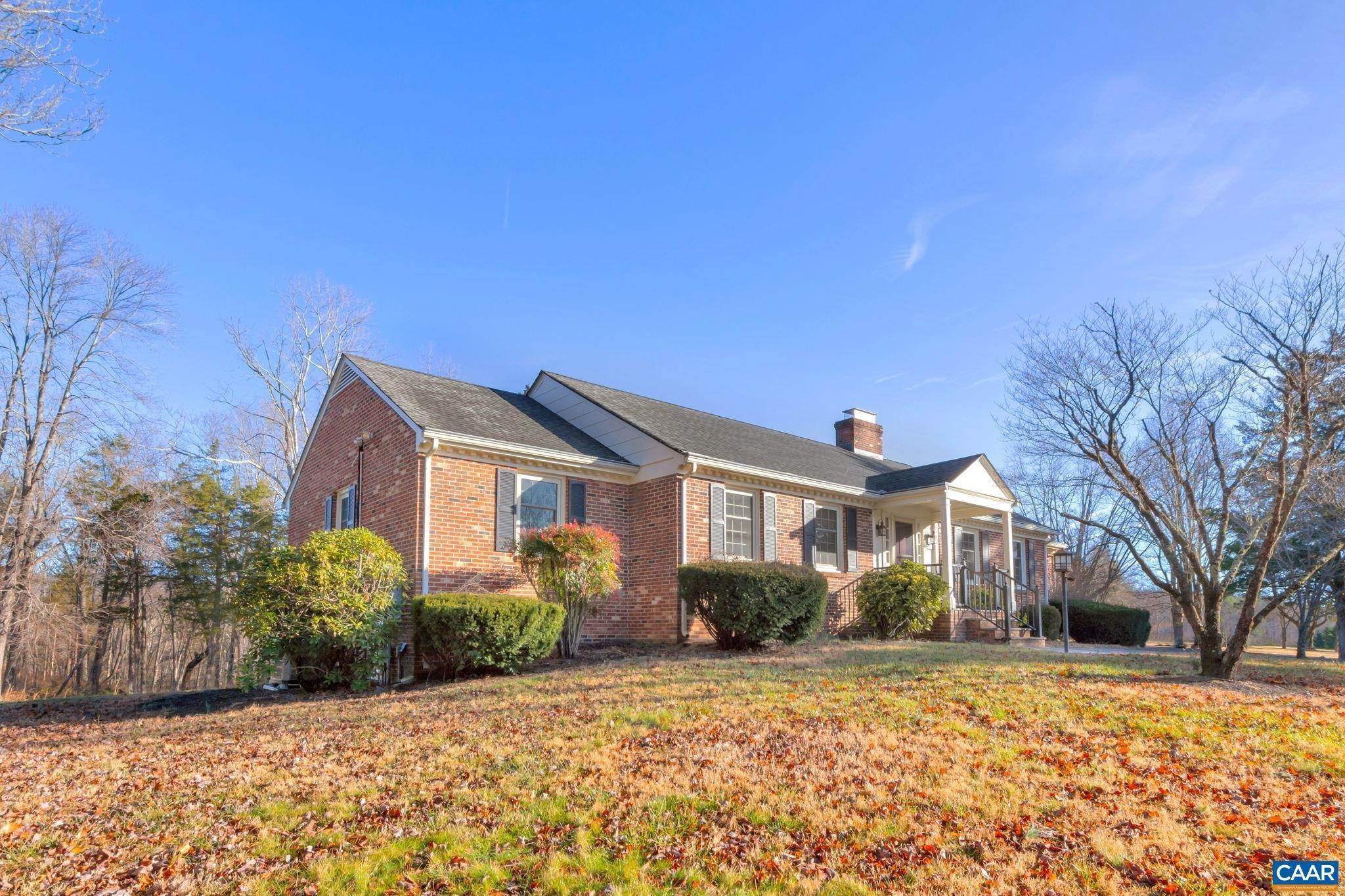 5. Single Family Homes for Sale at 3432 KESWICK Road Keswick, Virginia 22947 United States