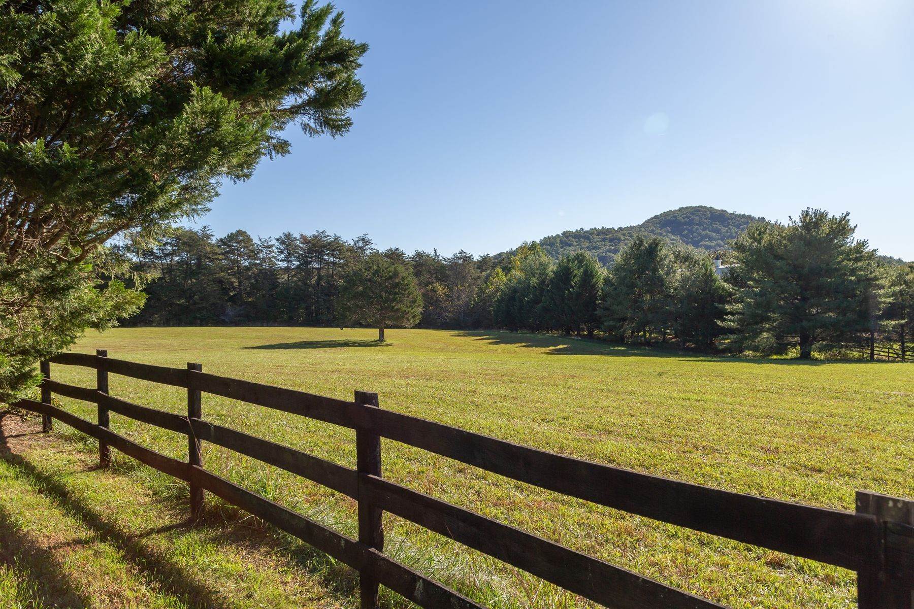 39. Farm and Ranch Properties for Sale at Meadow Wood 5904 Free Union Rd Free Union, Virginia 22940 United States